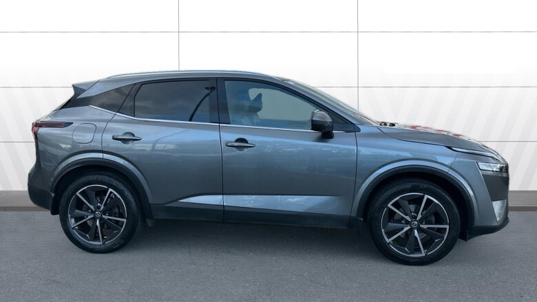 Nissan Qashqai 1.3 DiG-T MH Tekna 5dr Petrol Hatchback